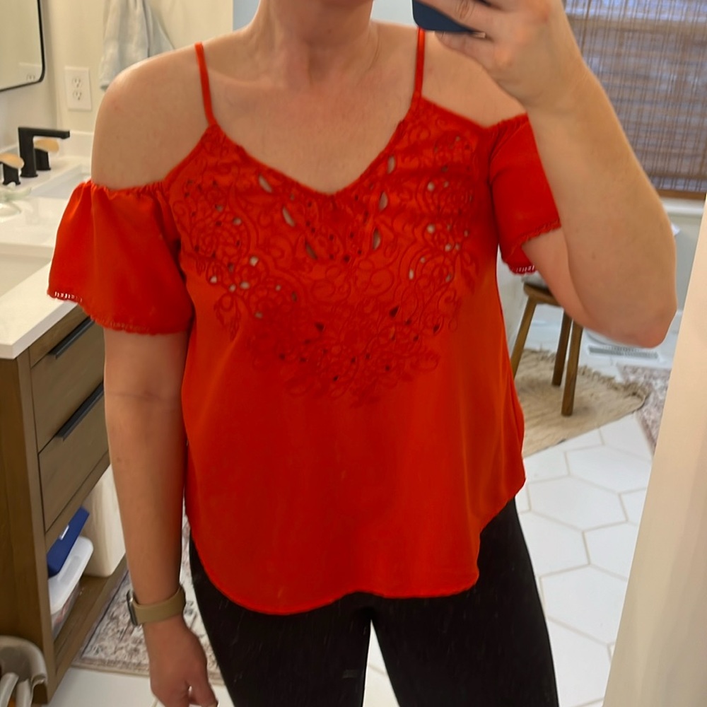 Off Shoulder Tank - Picture 2 of 5